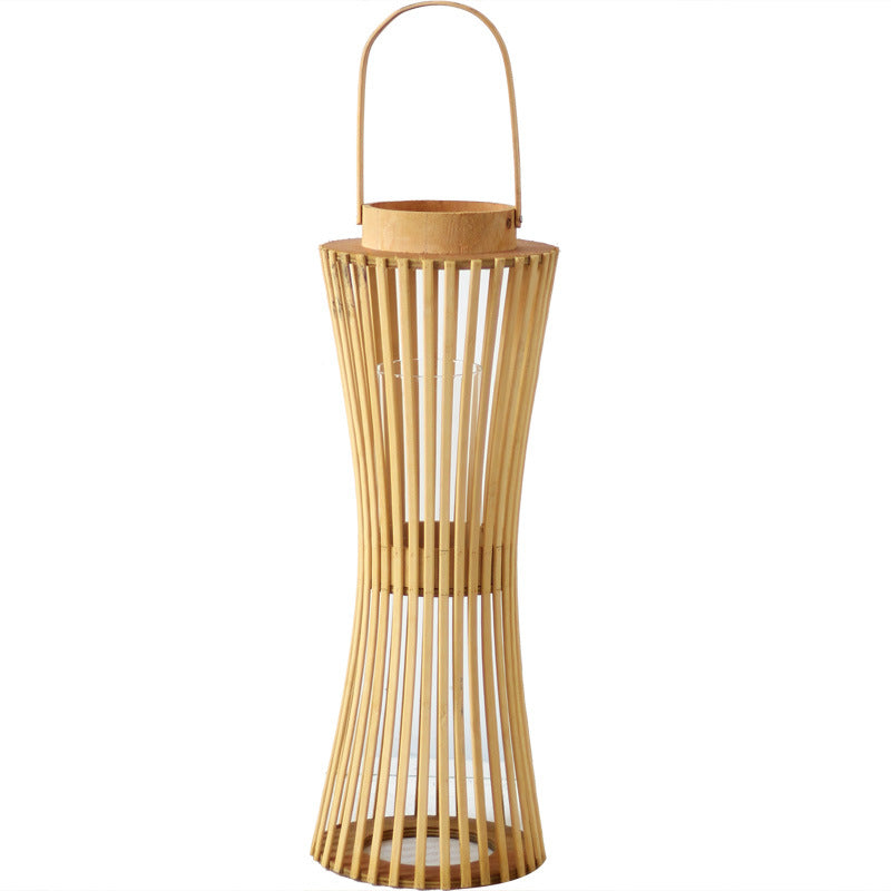 Elegante Laterne aus geflochtenem Holz Karnz