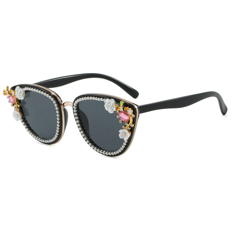 Damen Glamouröse Cat-Eye Sonnenbrille mit floralen Verzierungen Karnz