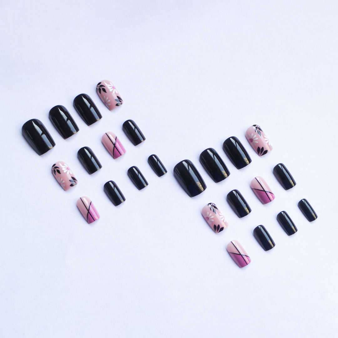 Künstlerisches Floral- und Geometrisches Nagelkunst-Set