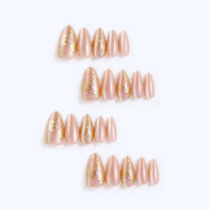 Nagelmodellage Karnz
