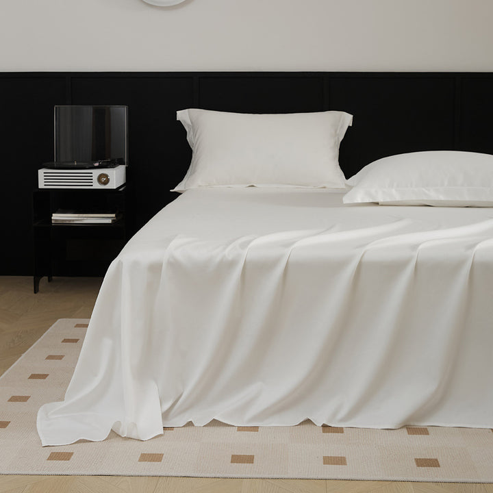 Glattes Bettlaken-Set aus Baumwollsatin mit edlem Fall