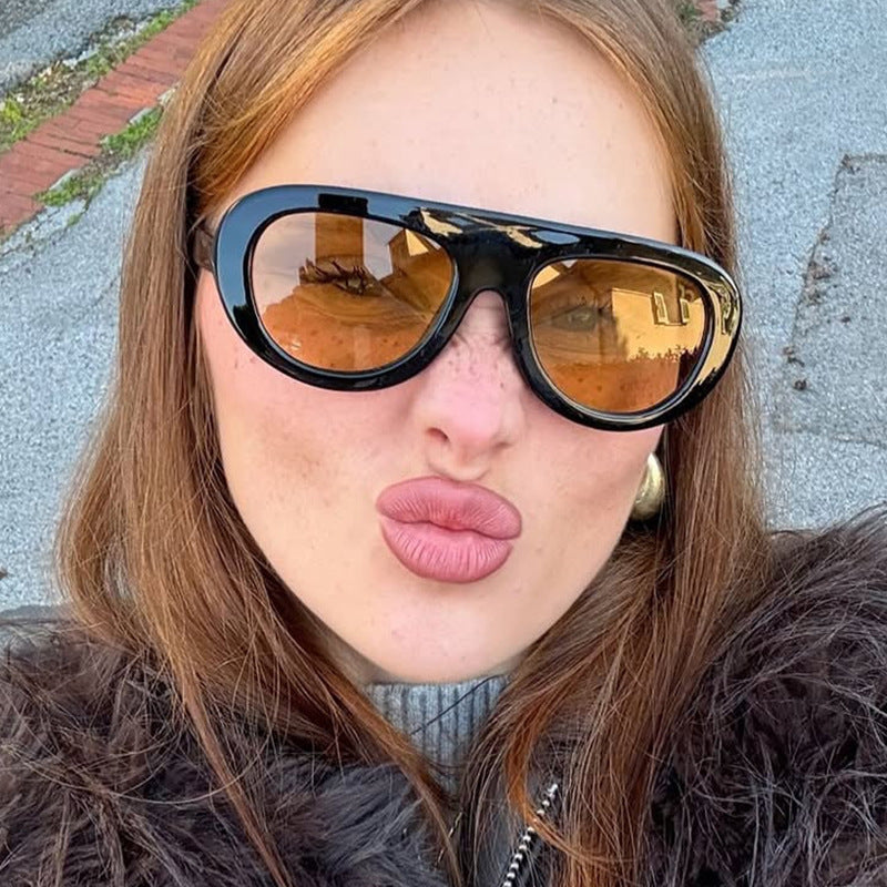Damen modische oversized Sonnenbrille mit schützendem UV-Filter Karnz