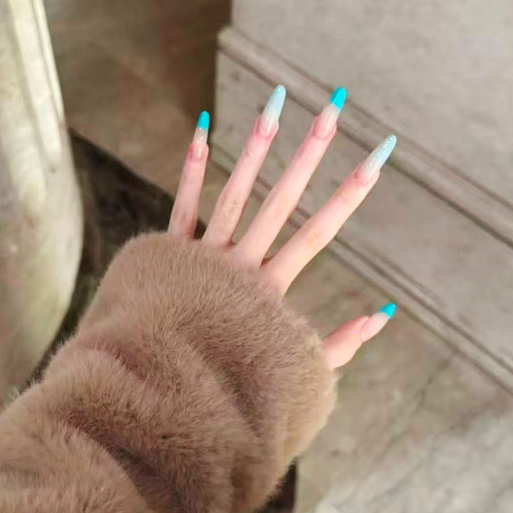 Dekorative Nagelkunst Karnz