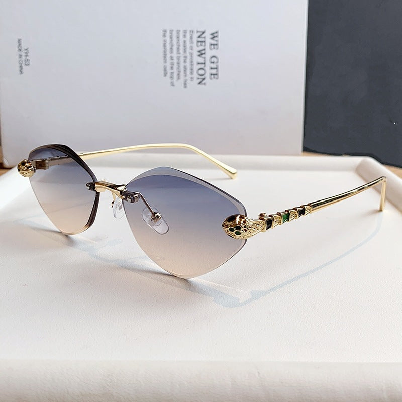 Damen Cat-Eye Sonnenbrille mit luxuriösem Schmuckrahmen Karnz