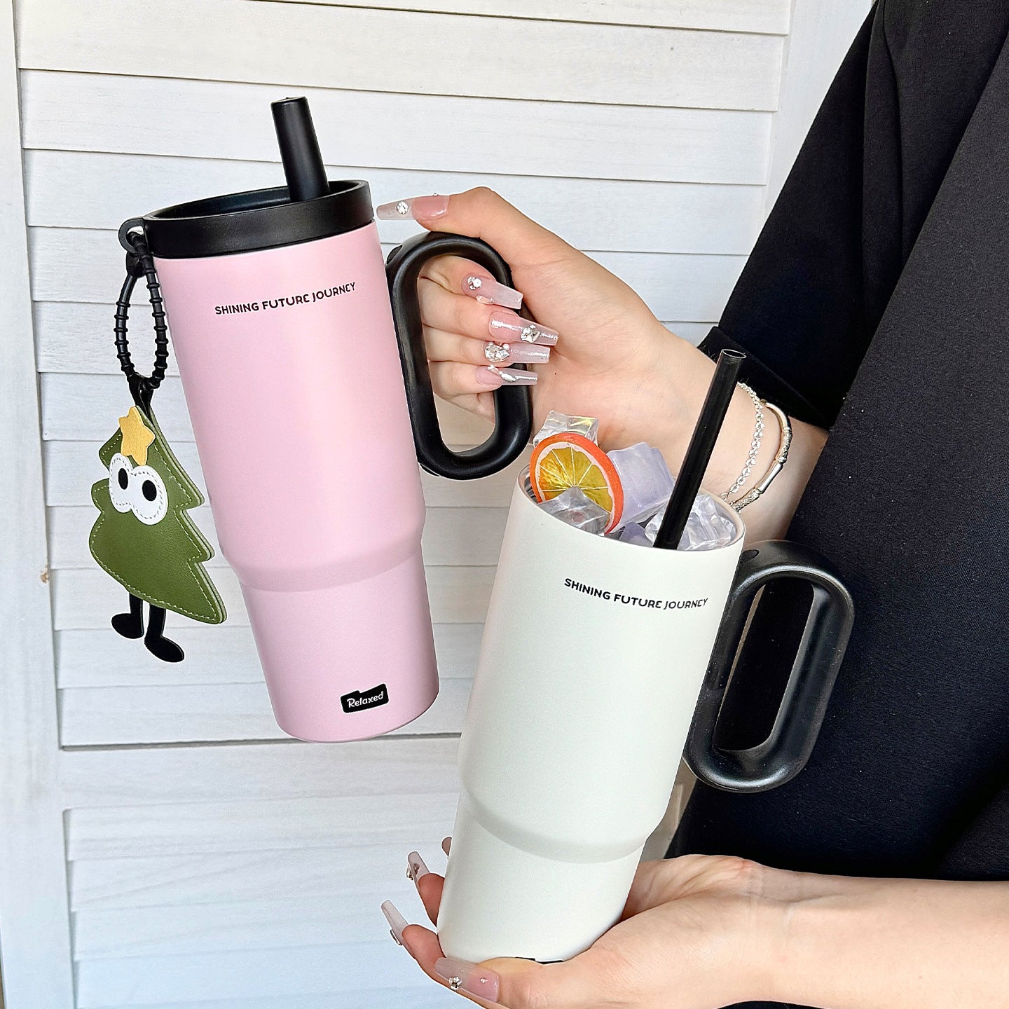 Damen isolierte Trinkflasche mit praktischem Tragegriff Karnz