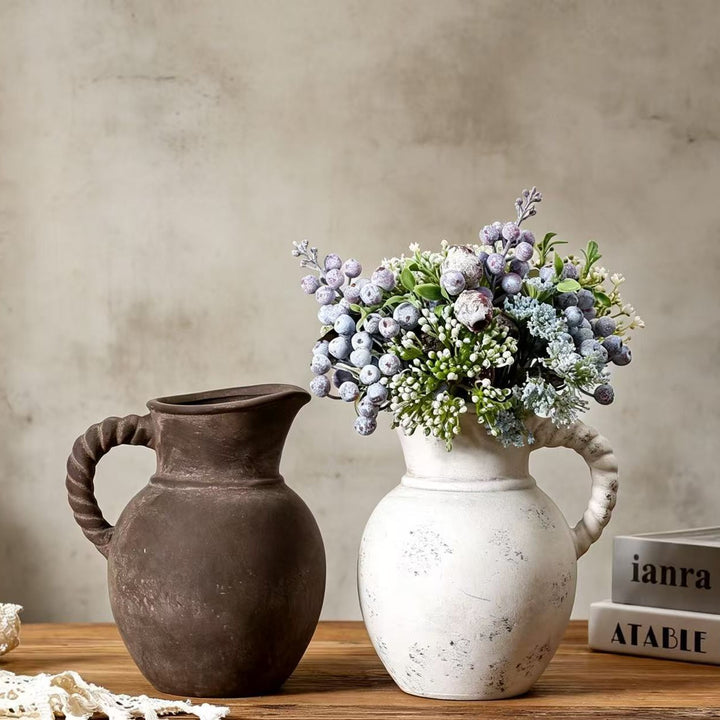 Elegante und Rustikale Keramikkaraffe Karnz