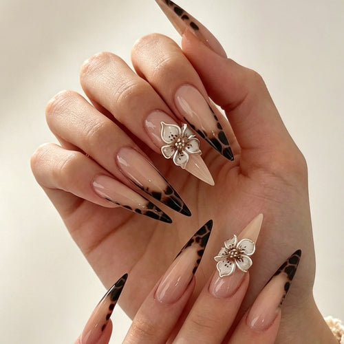 Blumenmuster Stiletto Press-On Nagelspitzen Karnz