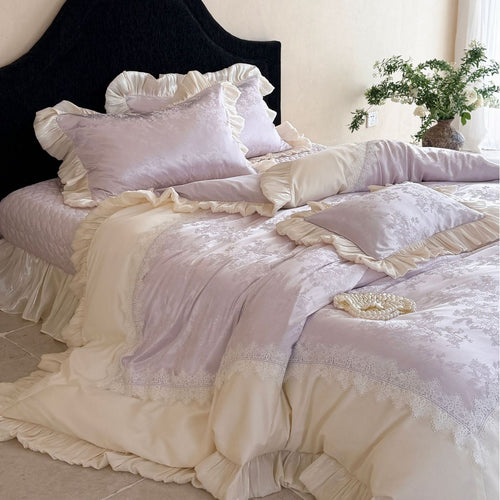 Luxuriöses Satin-Bettwäsche-Set mit Rüschen, Jacquard-Motiv und Spitzenbordüre