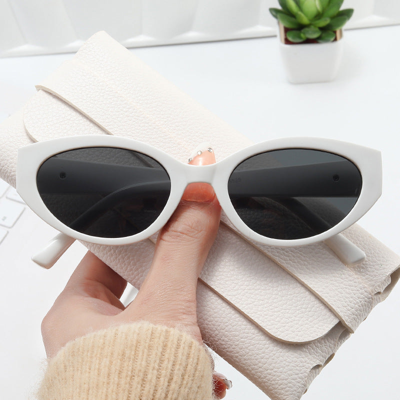 Damen Cat-Eye Sonnenbrille mit elegantem Kunststoffrahmen Karnz