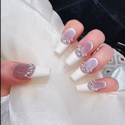 Elegante Nagelkunst Karnz