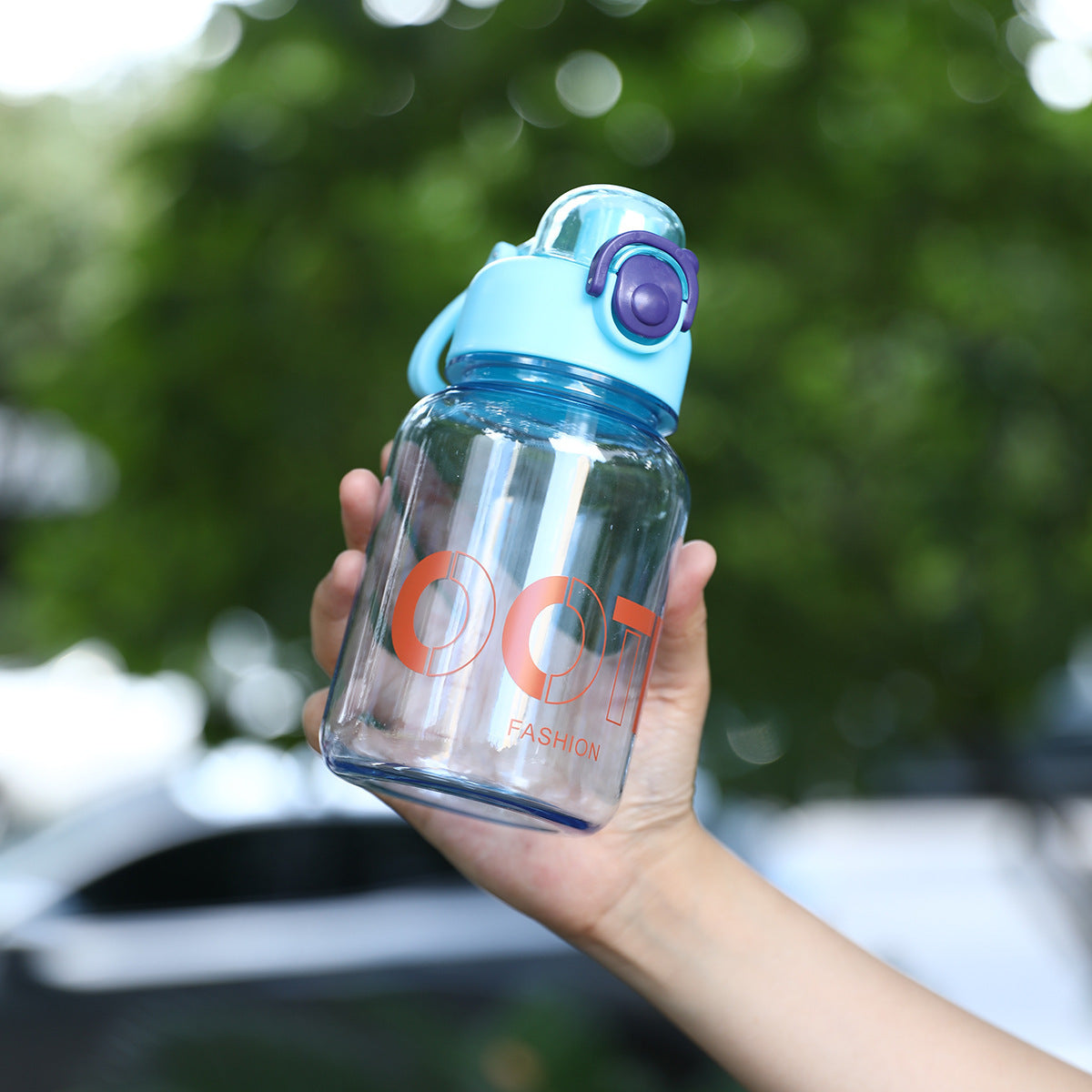 Damen transparente Sporttrinkflasche mit praktischem Aufsatz Karnz