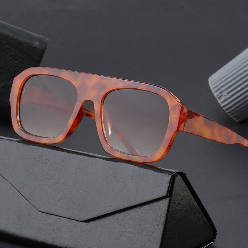Damen oversize quadratische Sonnenbrille mit modernem Design Karnz