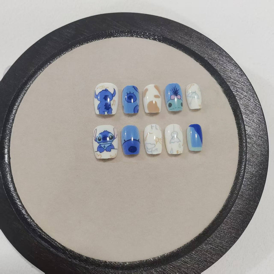Fun Cartoon Character Press-On Nail Art Kit Karnz