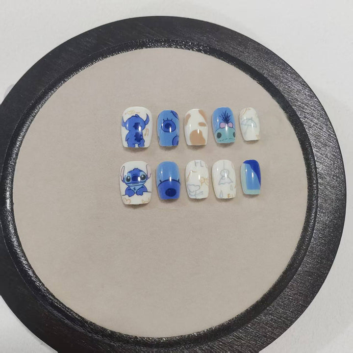 Fun Cartoon Character Press-On Nail Art Kit Karnz