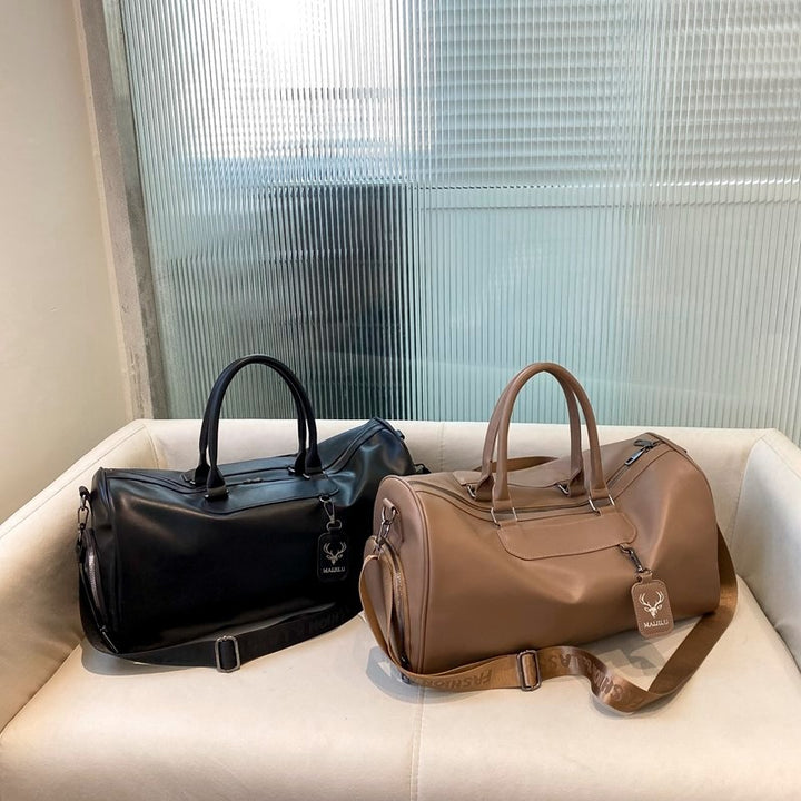 Geräumige Reisetasche mit hochwertigem wasserdichtem Material Karnz