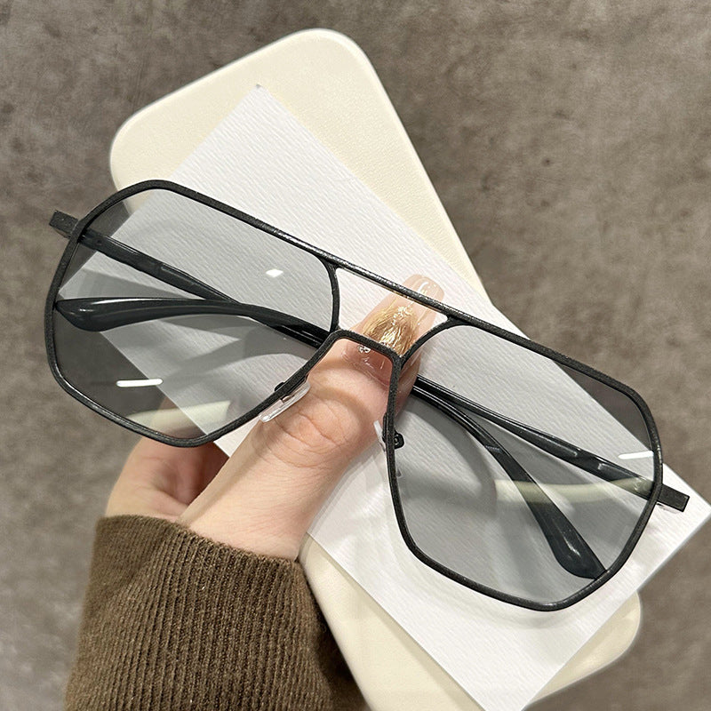 Fette geometrische Schild-Sonnenbrille