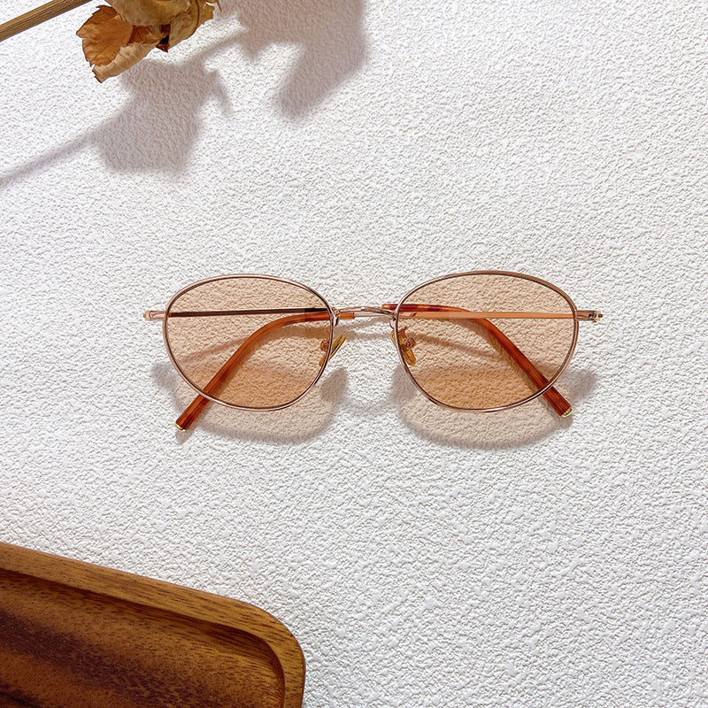 Modische Brille Im Eleganten Design Karnz