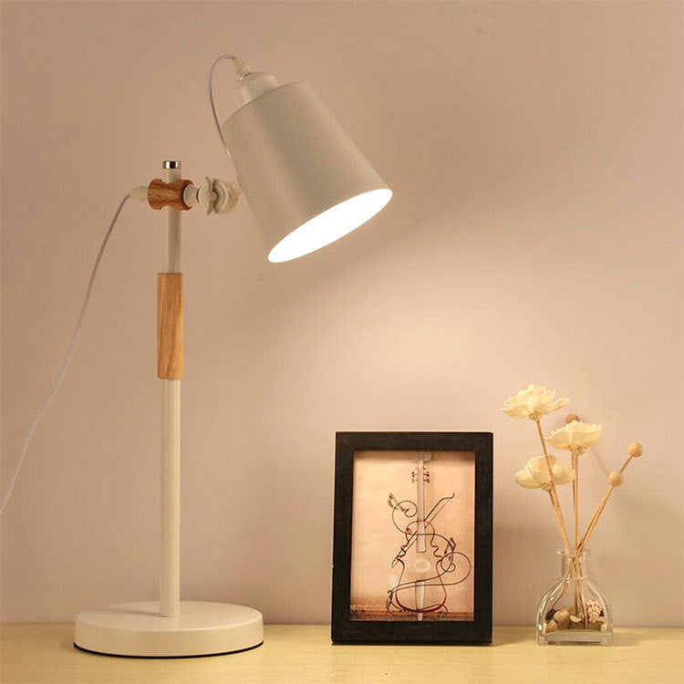 Verstellbare Schreibtischlampe