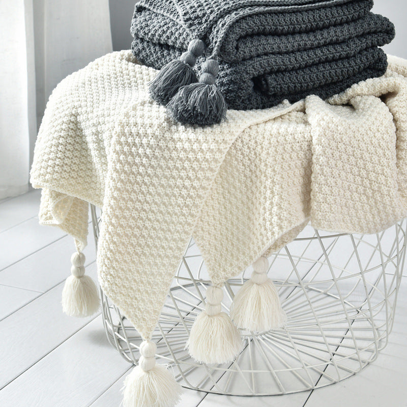 Strukturierte Strickwurfdecke