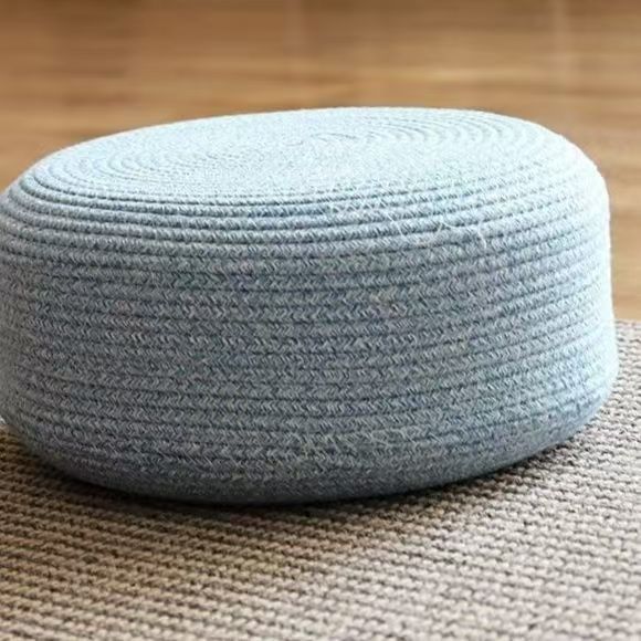 Handgefertigter Sitzpouf Karnz