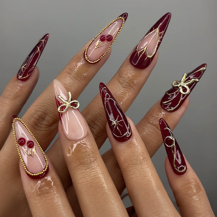 Premium Künstlerisches Stiletto Press-On Nageldesign Karnz