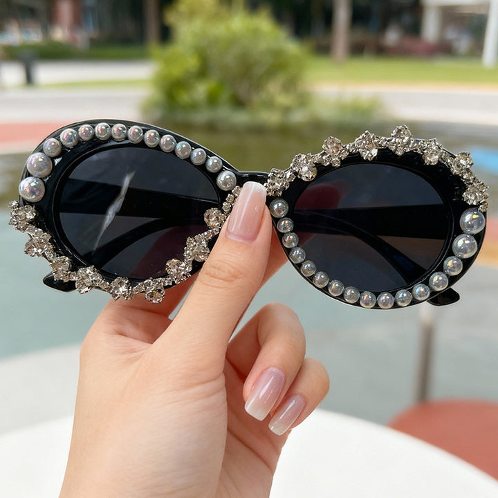Elegante perlenverzierte Katzenaugen-Sonnenbrille Karnz