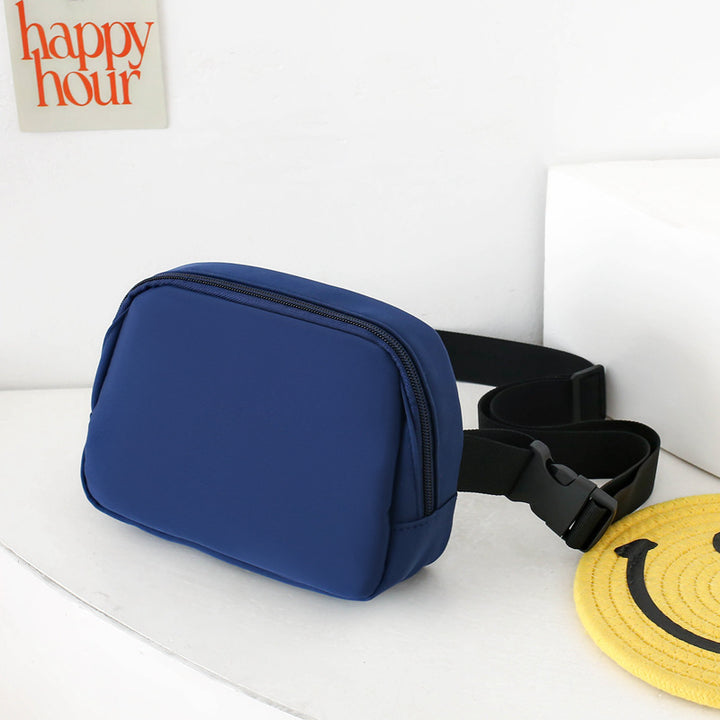Modische Gürteltasche In Minimalistischer Form Karnz