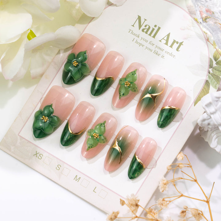 Dekorative Nagelkunst