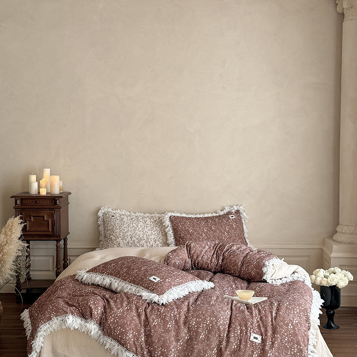 Floral Fringe Bettwäsche Set mit Kissenbezügen und dekorativem Überwurf