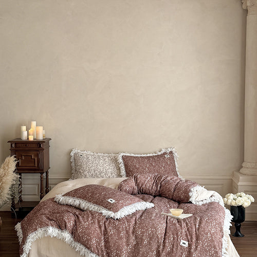 Floral Fringe Bettwäsche Set mit Kissenbezügen und dekorativem Überwurf