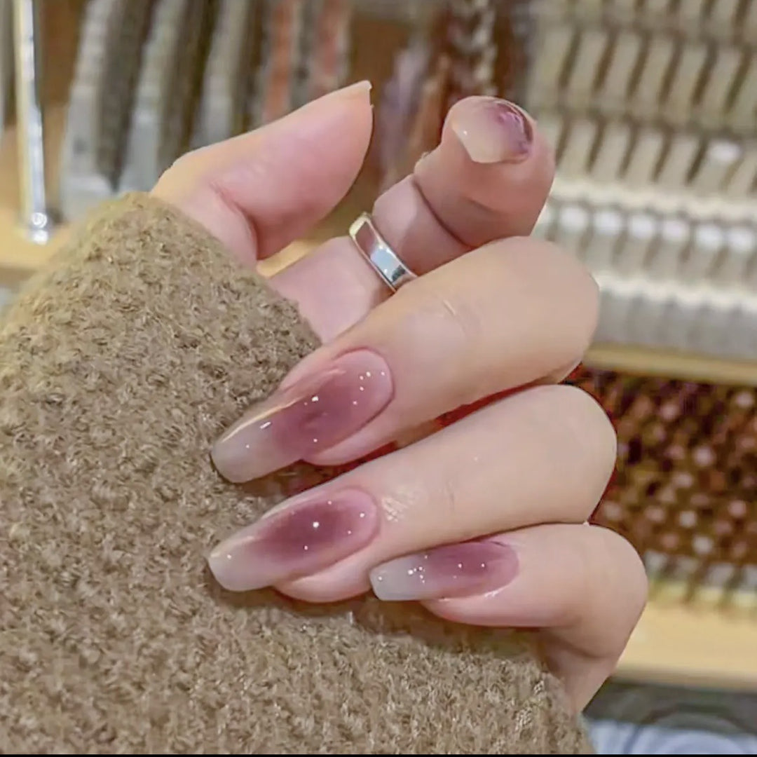 Glamouröse Nagelverlängerungen Karnz