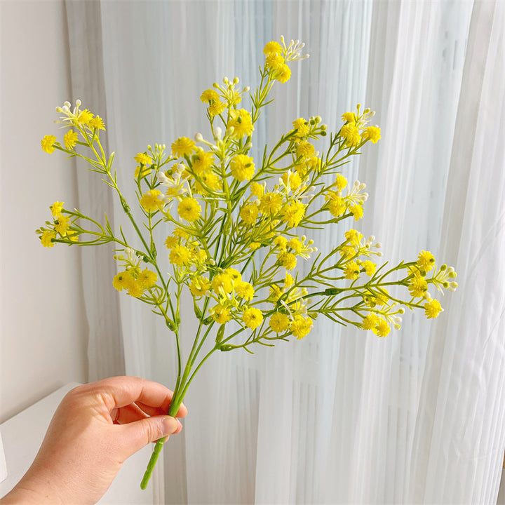 Dekoratives Blumenstrauß für die Wohnkultur Anzeige