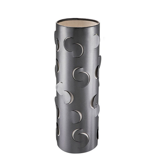 Dekorativer Metallkerzenhalter