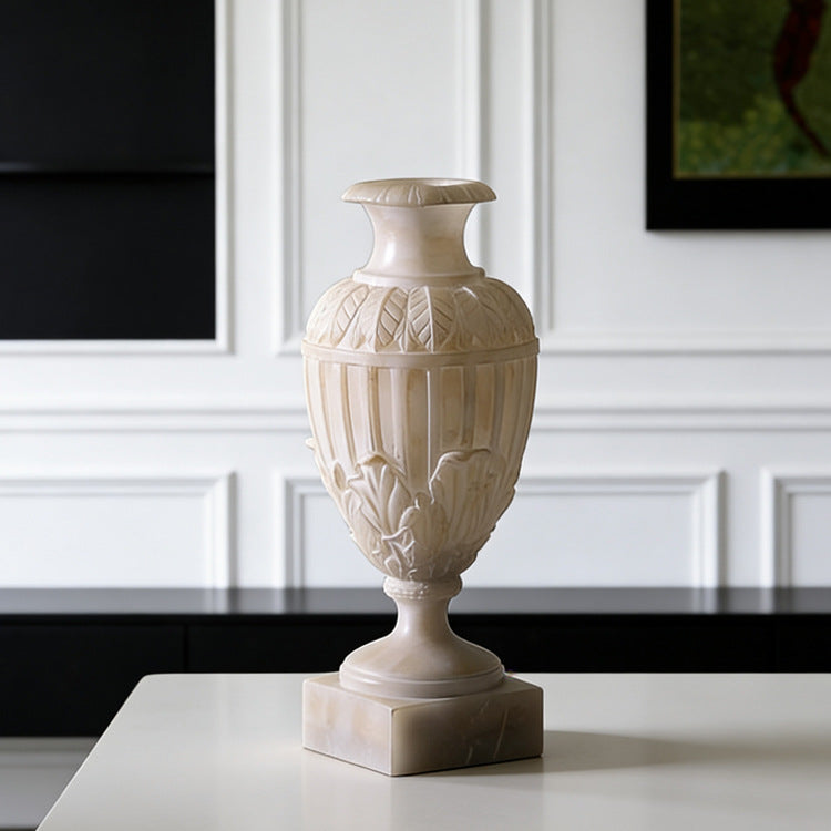 Elegante handgefertigte Alabaster-Dekorvase