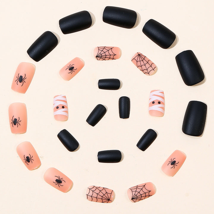 Halloween-inspirierte gruselige Nagelkunstverlängerungen Karnz