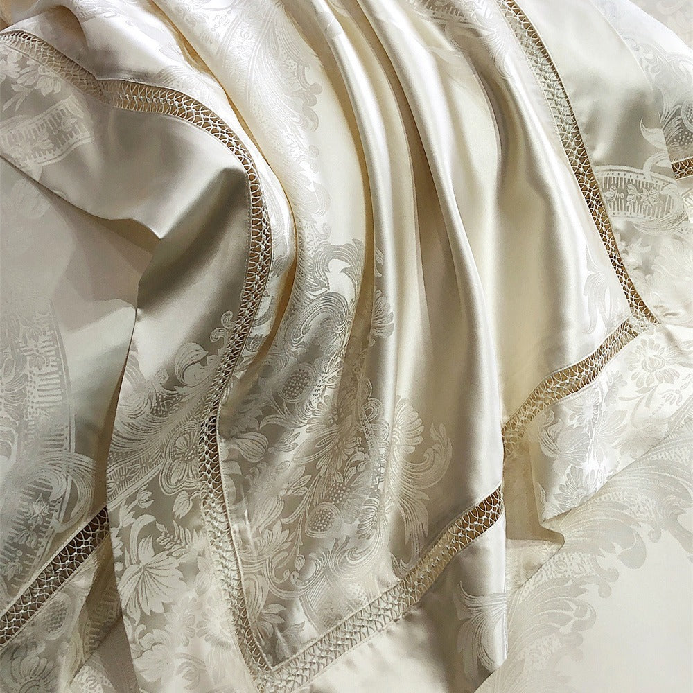 Seiden-Feeling Jacquard Bettwäsche Set mit dekorativem gesticktem Rand