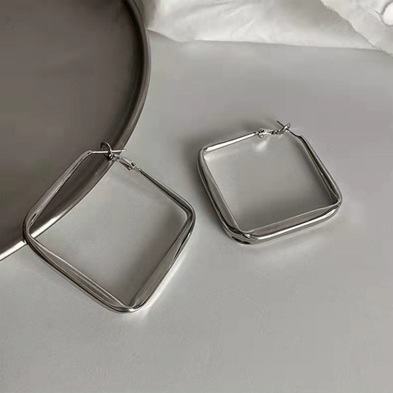 Quadrat-Ohrstecker Aus Hochwertigem Edelstahl Karnz