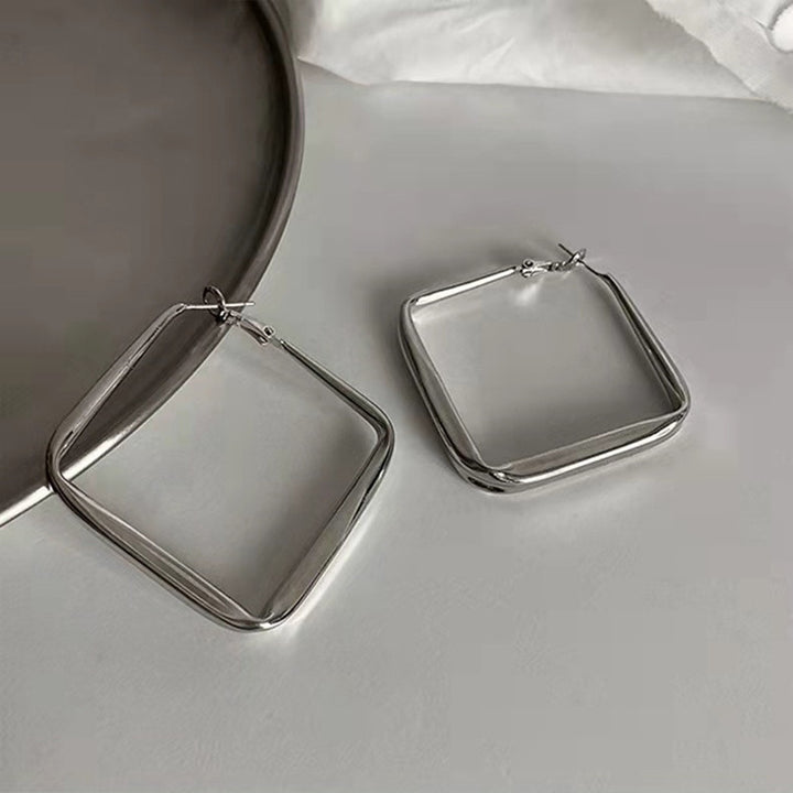 Quadrat-Ohrstecker Aus Hochwertigem Edelstahl Karnz