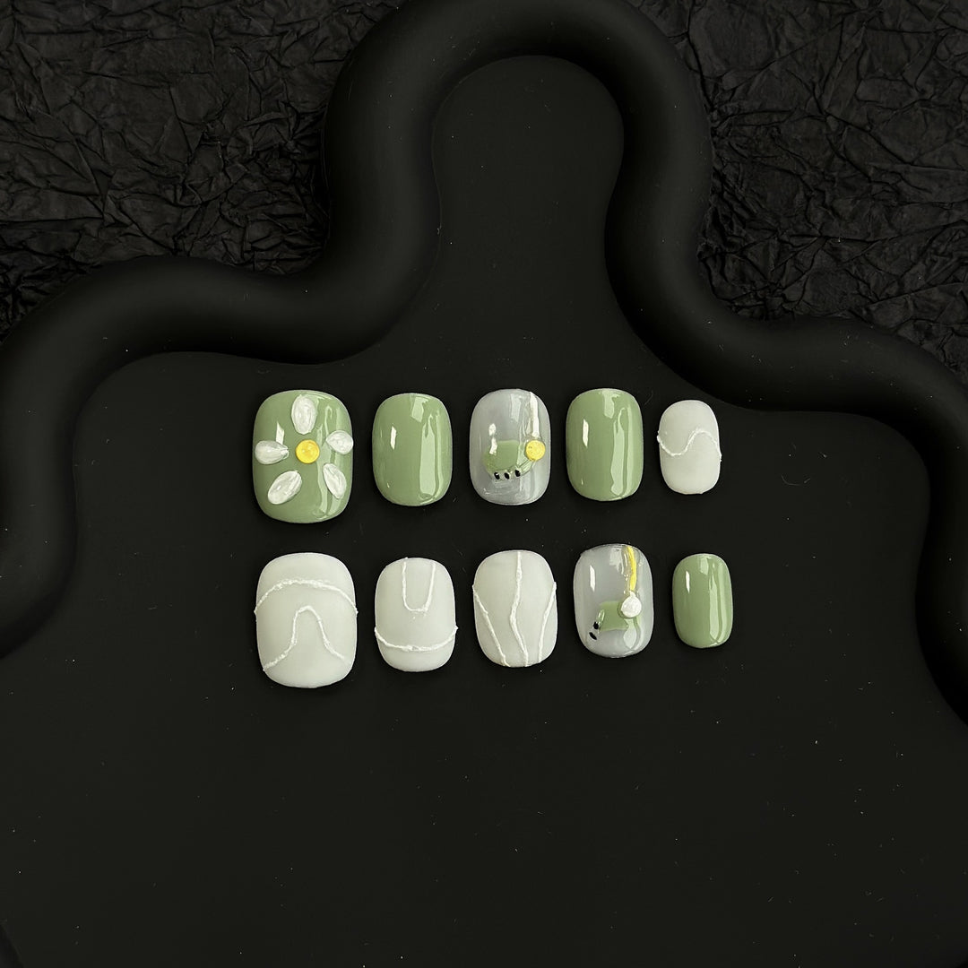 Schmetterlings-verzierte Press-On Nagelset