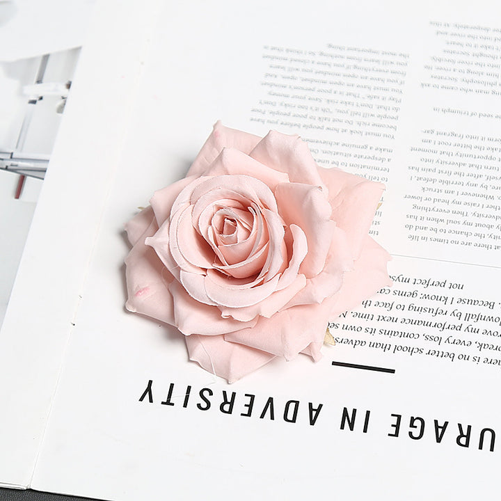 Florale Corsage für dekorative Trage- und Ausstellungszwecke