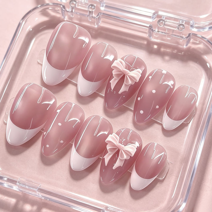 Elegantes Florales Nagelkunst Press-On Set