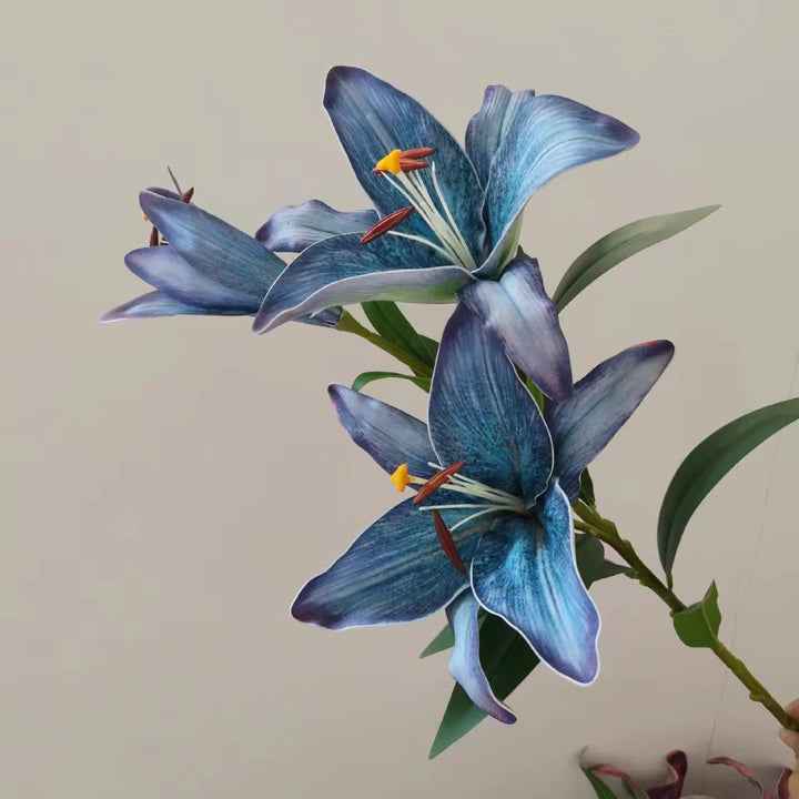 Lebensechter Lily Stamm Strauß