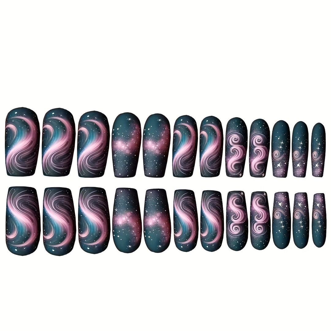 Künstlerische galaktische Nagelverzierungen Karnz