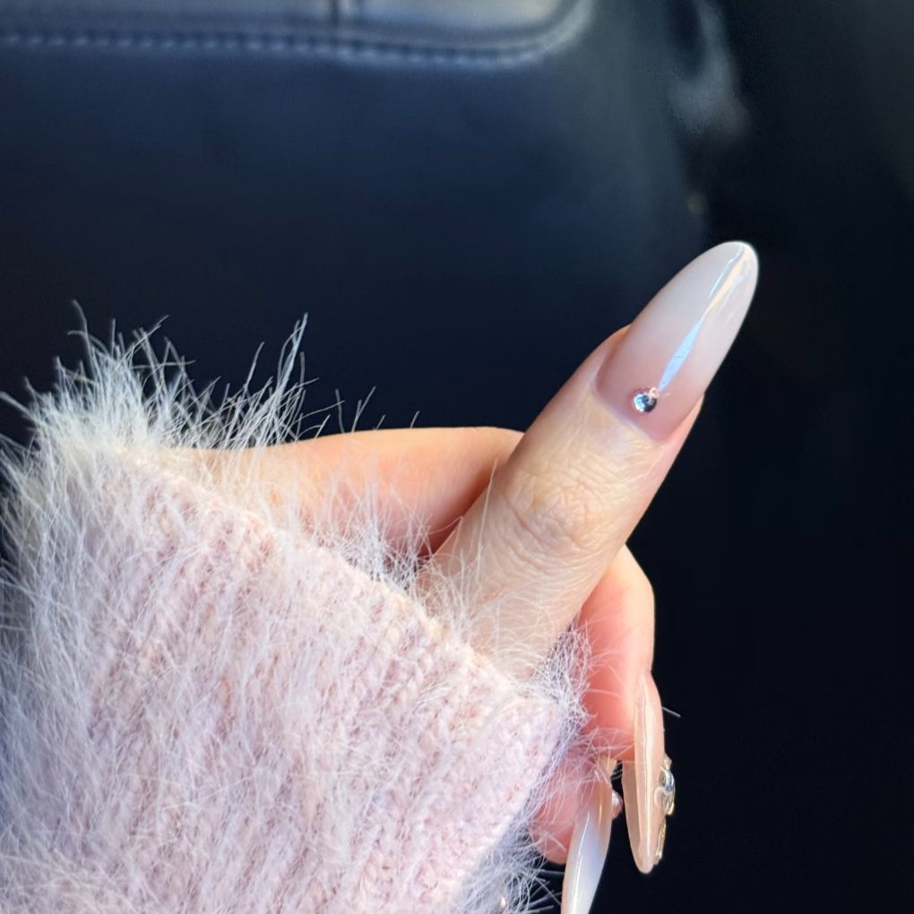 Künstlerische Designer-Nagelerweiterungen