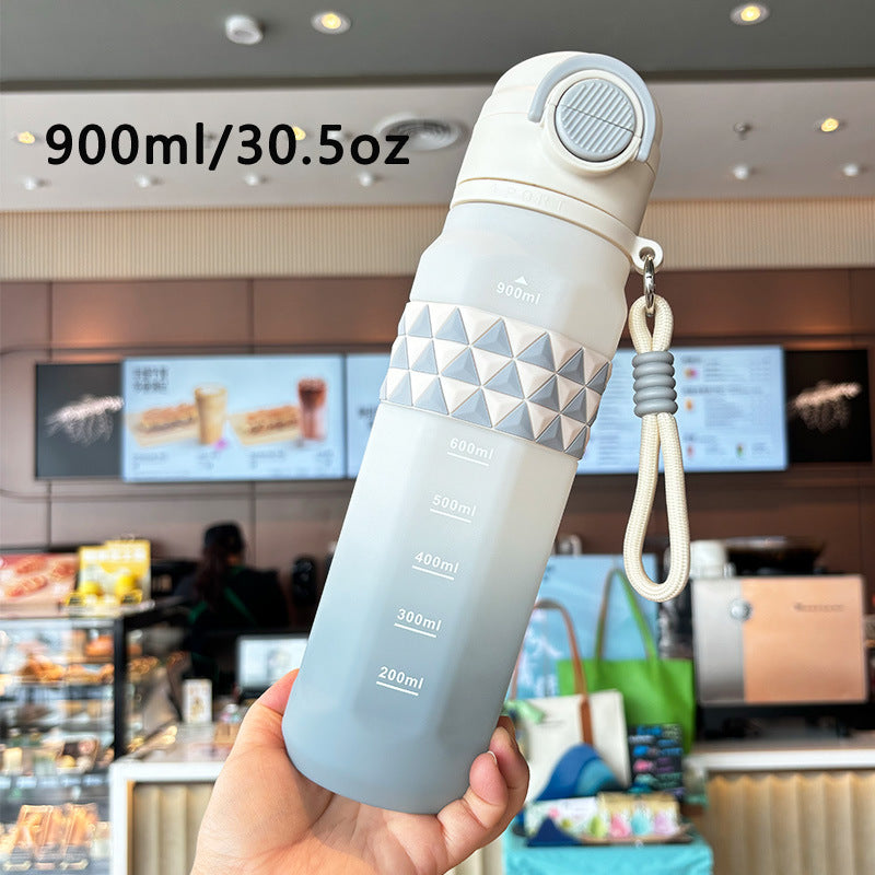 Damen Sportliche Wasserflasche mit praktischer Messskala Karnz