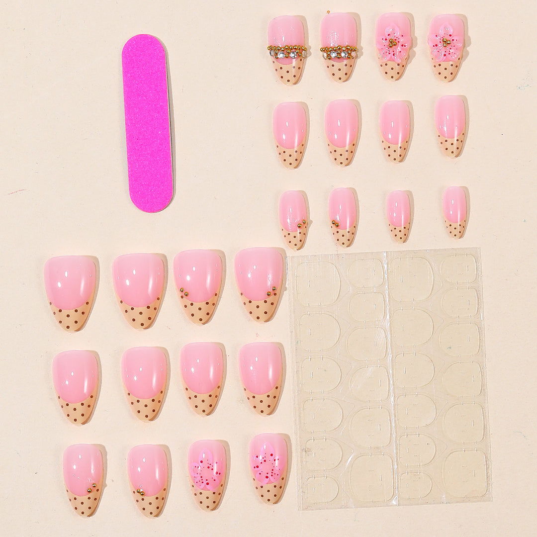 Florale Akzent-Gel-Nagelkunst Karnz