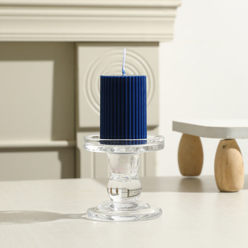 Ribbed Säulenpfeilerkerze mit Glasständerhalter