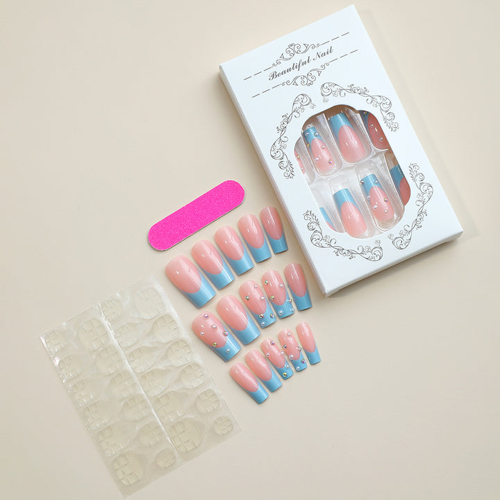 Premium Dekorative Press-On-Nagelset mit eleganten blauen Spitzen und Juwelenakzenten Karnz