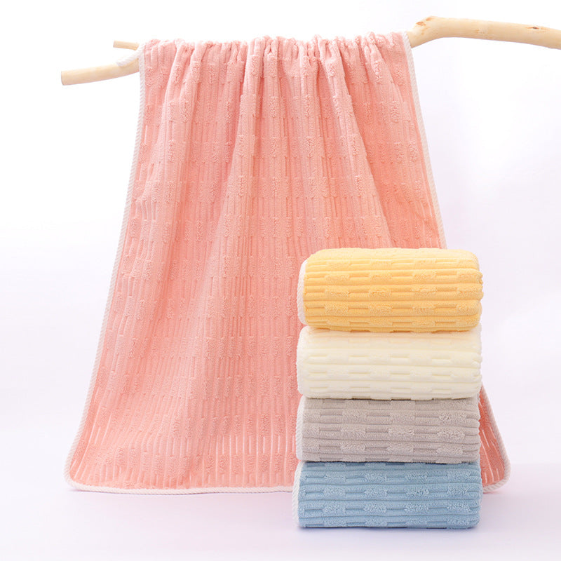 Damen Elegantes Frottee Handtuch mit modernen Mustern Karnz