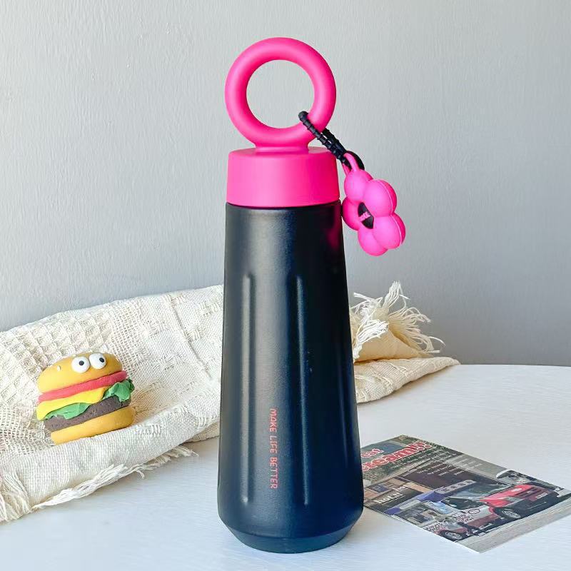 Damen stilvolle Wasserflasche mit praktischem Tragegriff Karnz